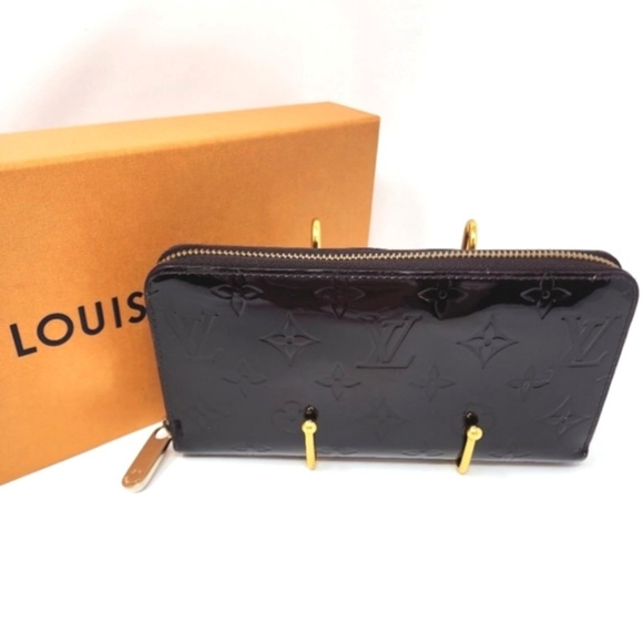 Louis Vuitton Handbags - Louis Vuitton Vernis Long Zip Around Wallet with Box